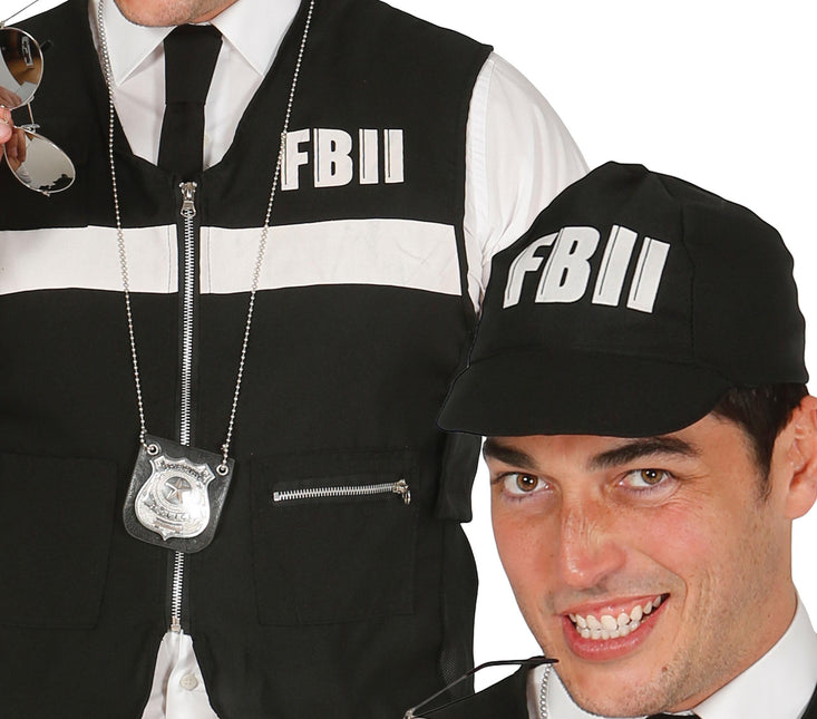 Gilet et casquette du FBI