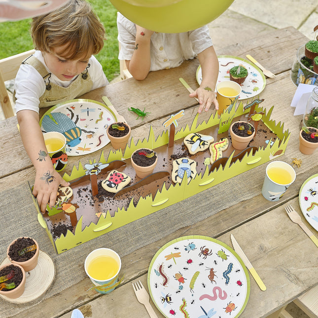 Planche à goûter pour les insectes