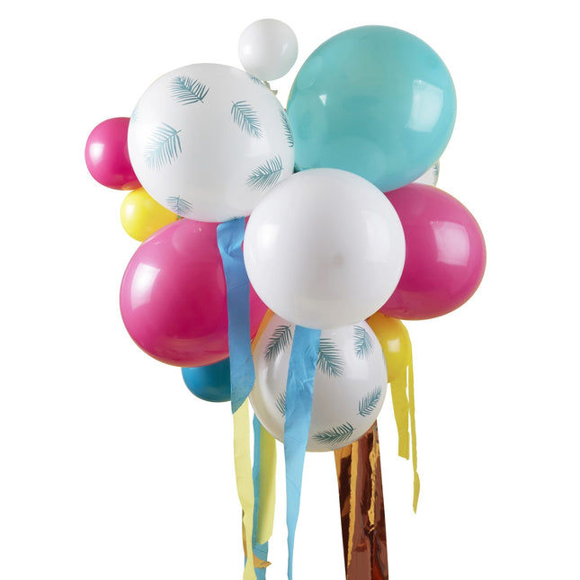 Ensemble de ballons avec feuilles