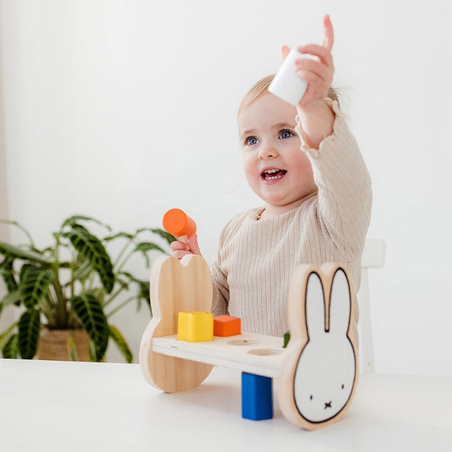 Banc à marteau Miffy