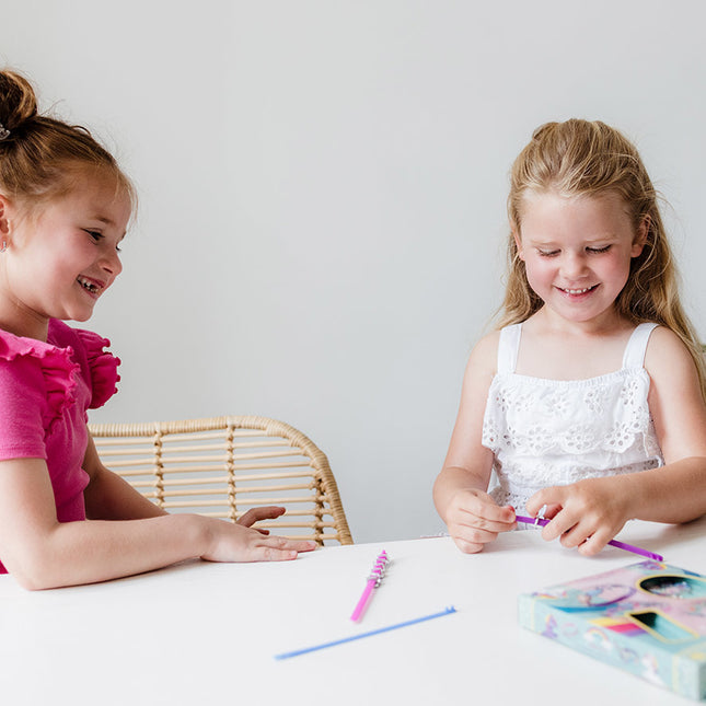 Kit de fabrication de bracelets et de breloques en forme de licorne