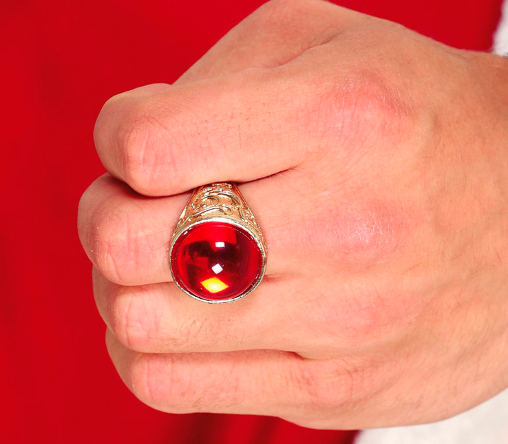 Bague rouge rubis