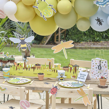 Arche de ballons avec animaux de la forêt