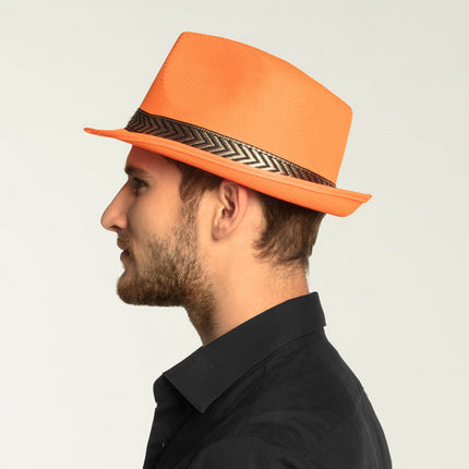 Chapeau orange fluo