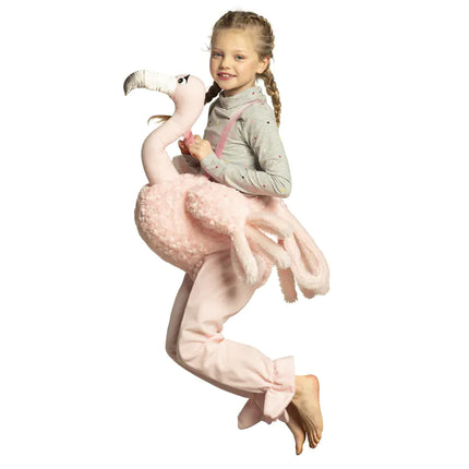 La fille au costume de flamant rose me porte