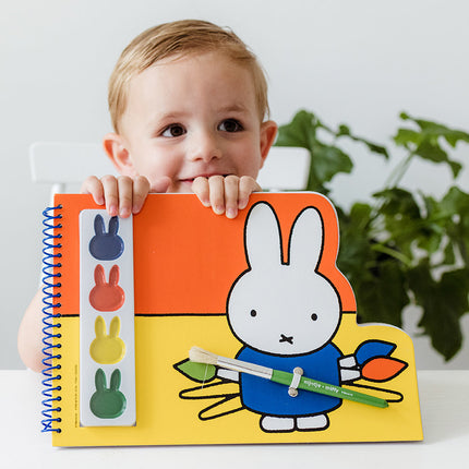 Livre de peinture Miffy