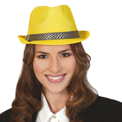 Chapeau de gangster jaune