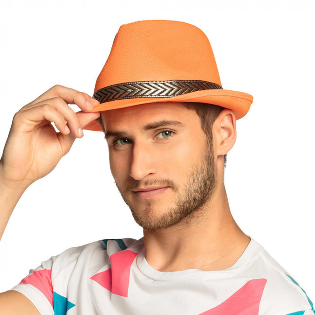 Chapeau orange fluo