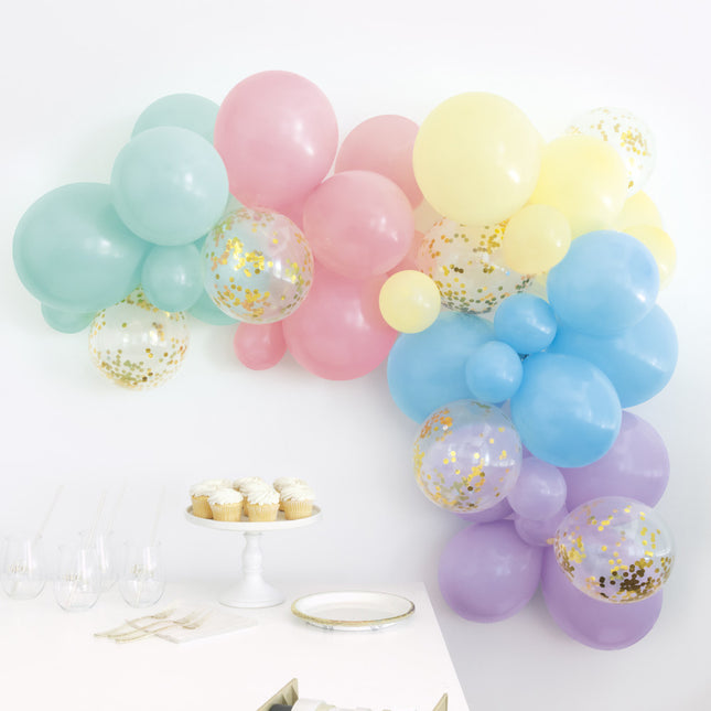 Arche de ballons fait maison set pastel 2.43m